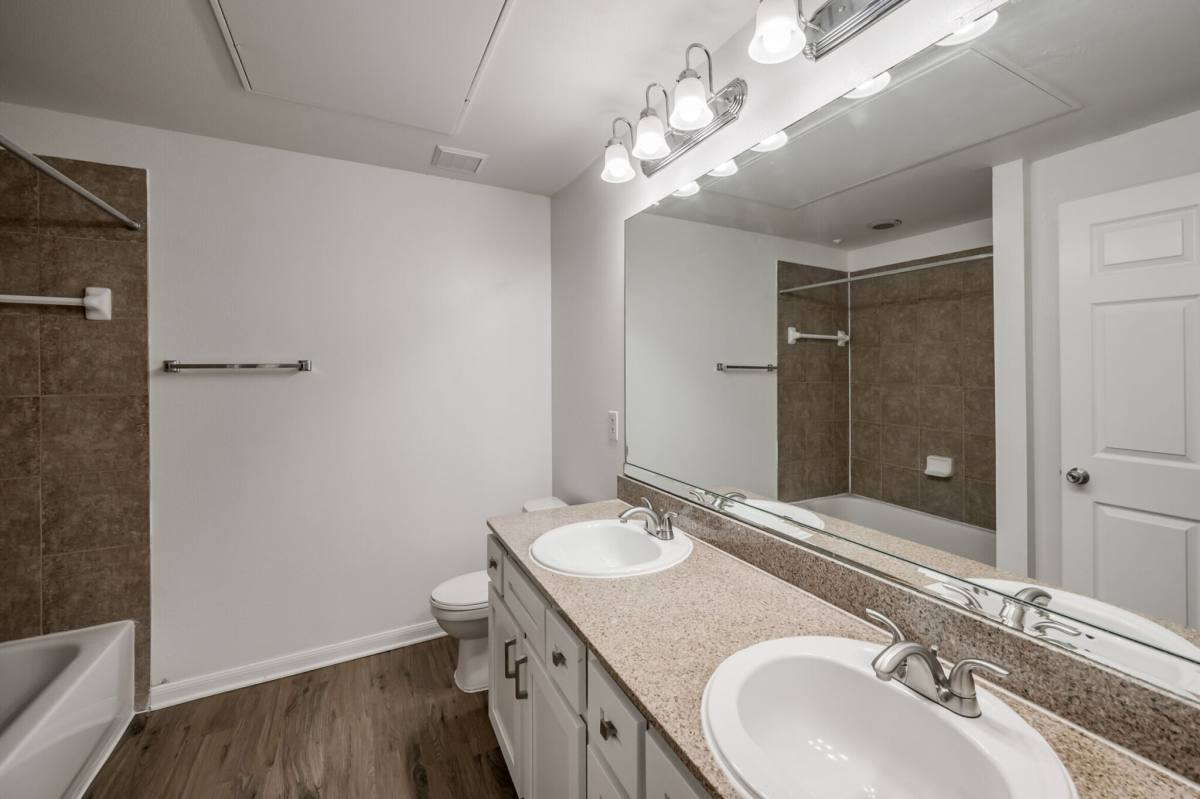 Apartment for rent at 2104 Canal St #CSF1, Houston, TX 77003