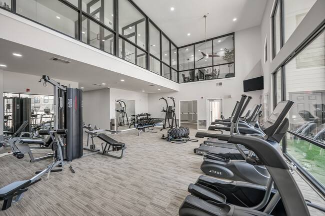 Apartment for rent at 2104 Canal St #CSF1, Houston, TX 77003