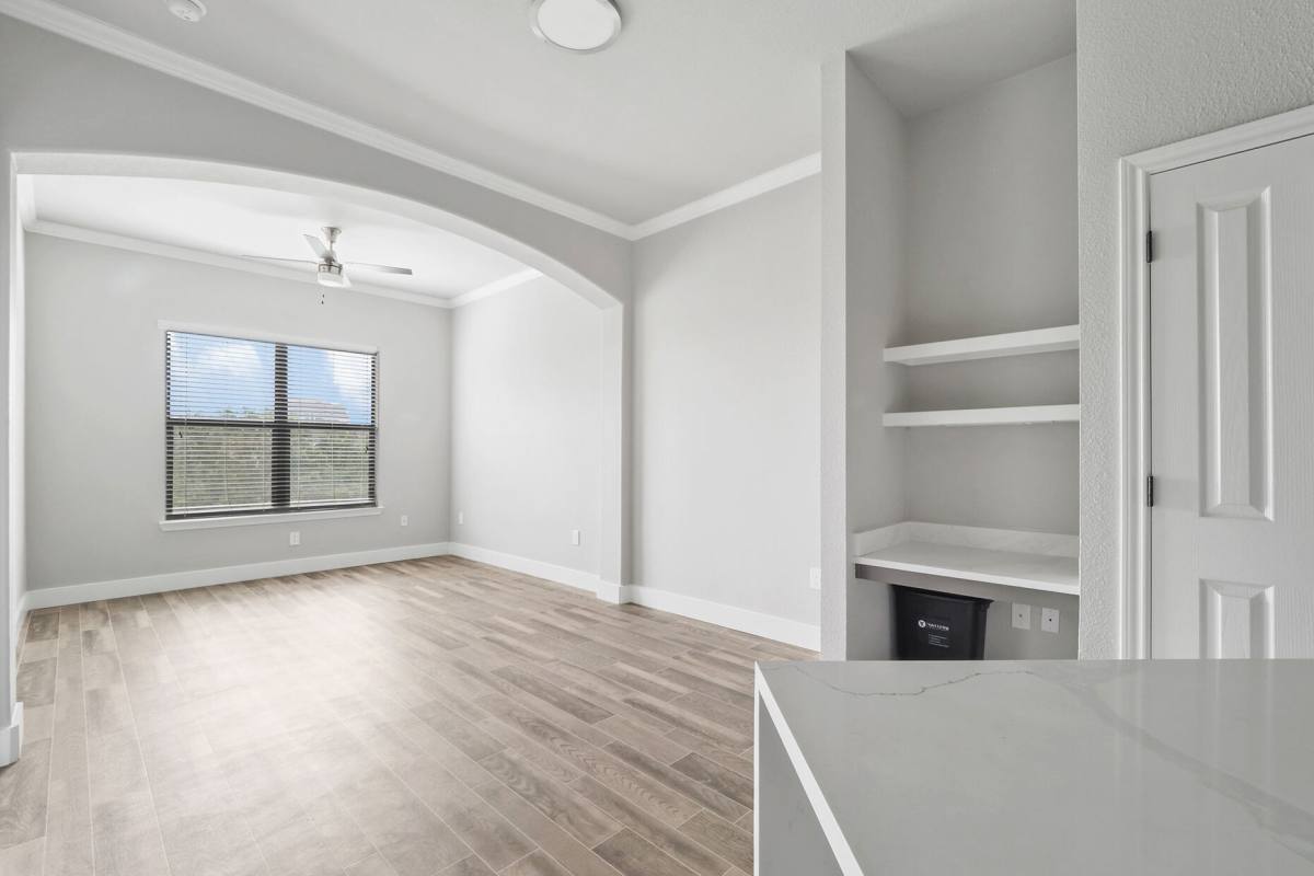 Apartment for rent at 600 Studemont St #TF1, Houston, TX 77007