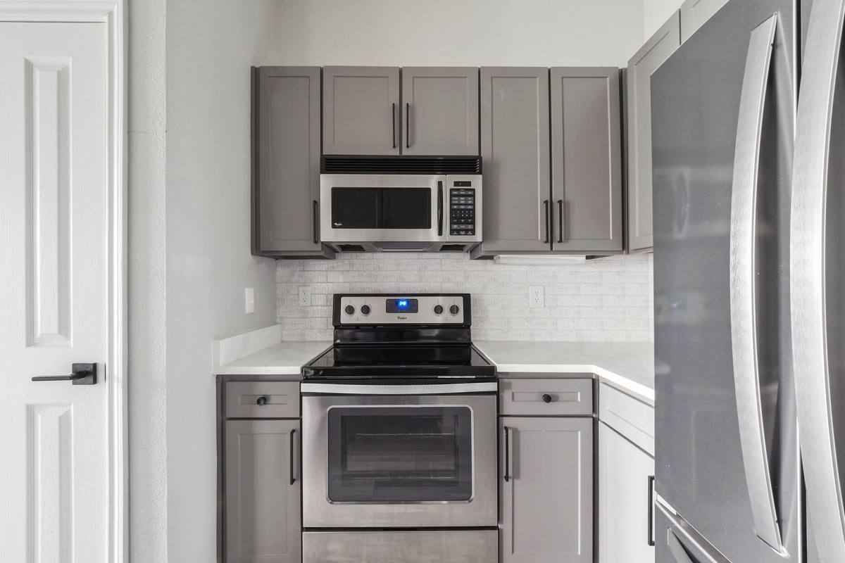 Apartment for rent at 600 Studemont St #TF1, Houston, TX 77007