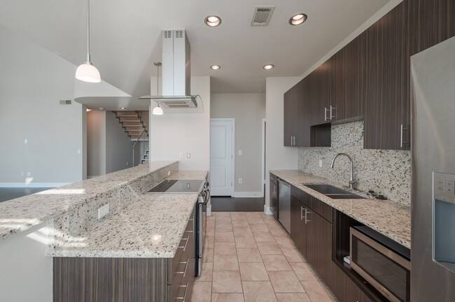 Apartment for rent at 5927 Almeda Rd #AHP3, Houston, TX 77004