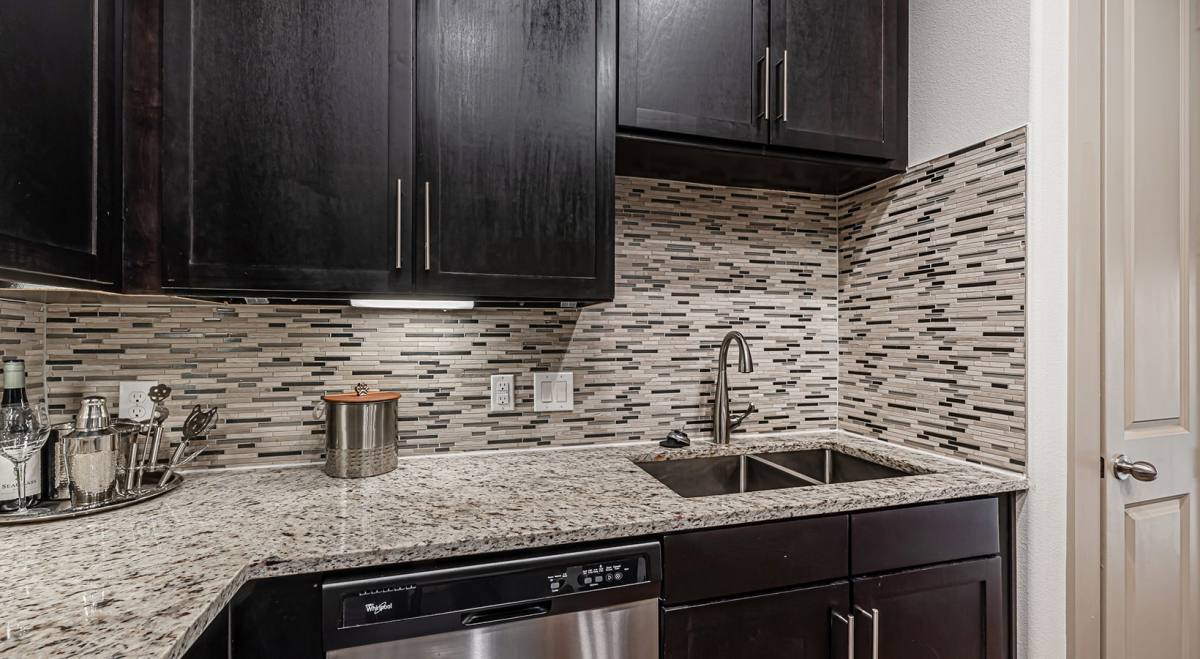 Apartment for rent at 2626 Fountain View Dr #26FW1, Houston, TX 77057