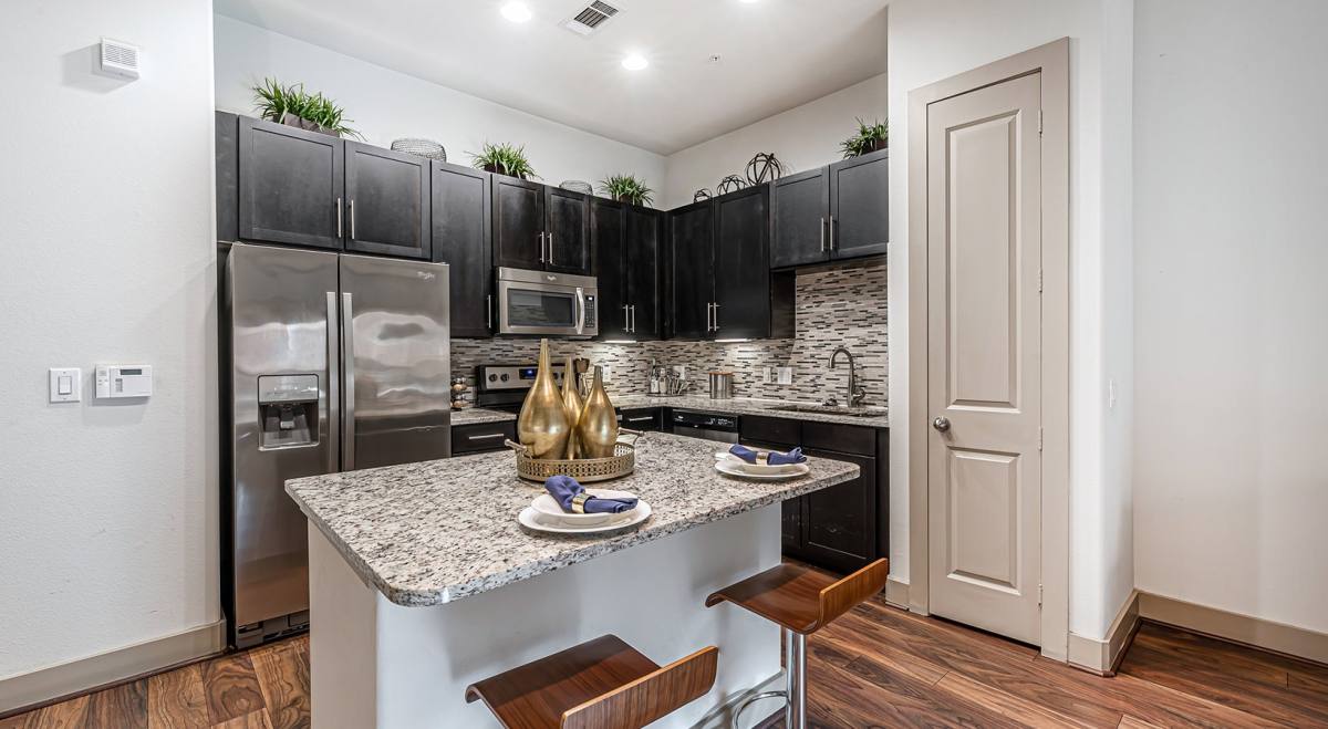 Apartment for rent at 2626 Fountain View Dr #26FW1, Houston, TX 77057