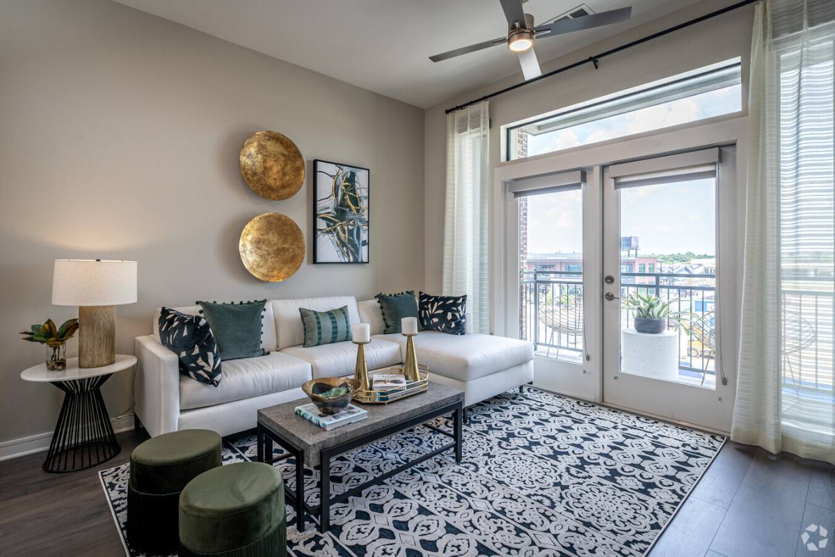 Apartment for rent at 2770 Summer St #27SLH1, Houston, TX 77007