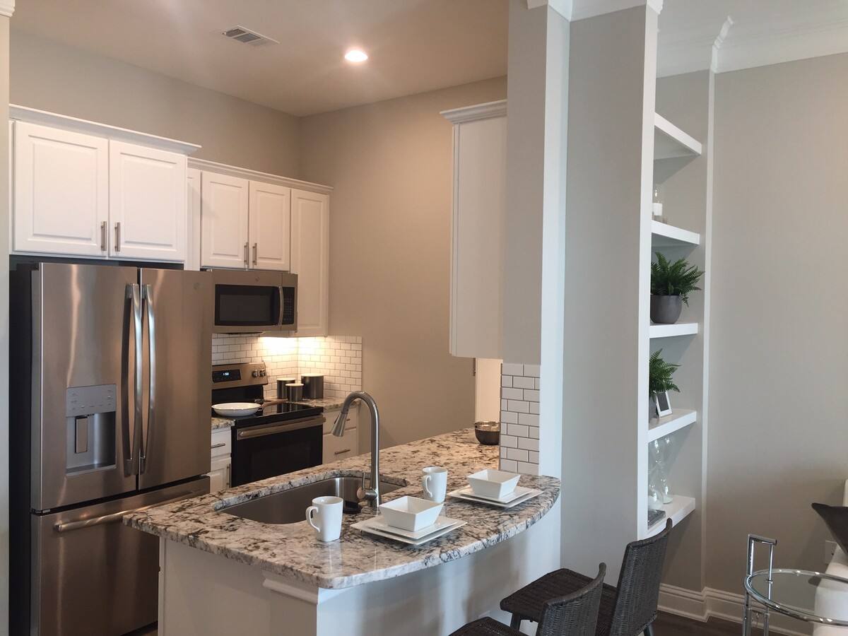 Apartment for rent at 2111 Austin St #21AN1, Houston, TX 77002