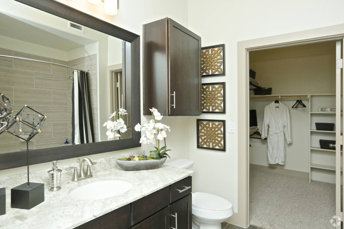 Apartment for rent at 3800 Main St #38M2, Houston, TX 77002