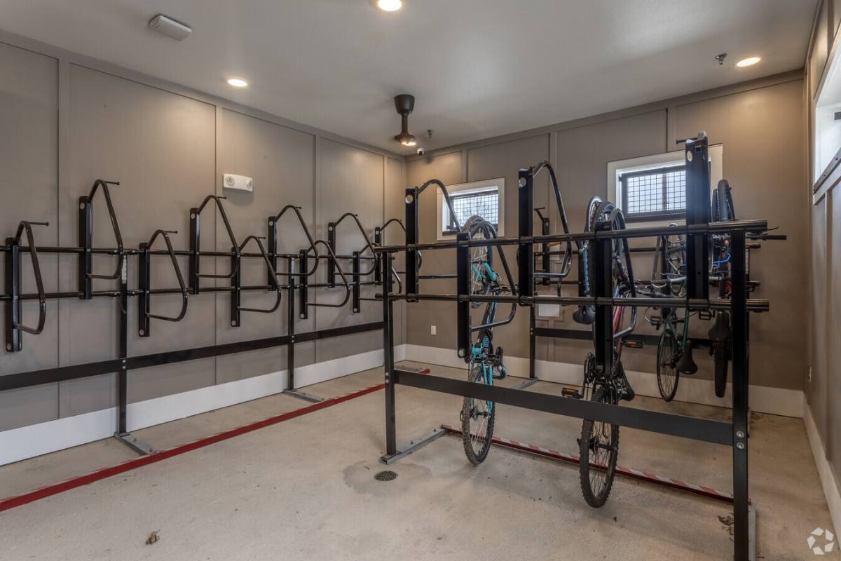 Apartment for rent at 11918 Clay #ABC1, Houston, TX 77043
