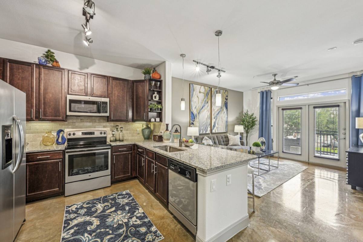 Apartment for rent at 3810 Law St #AAWU, Houston, TX 77005