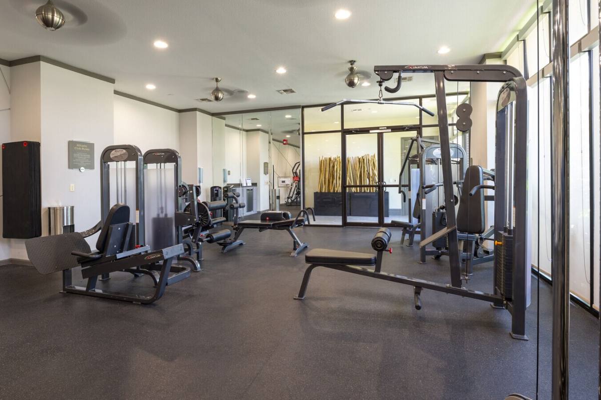 Apartment for rent at 2300 Richmond Ave #IUK, Houston, TX 77098