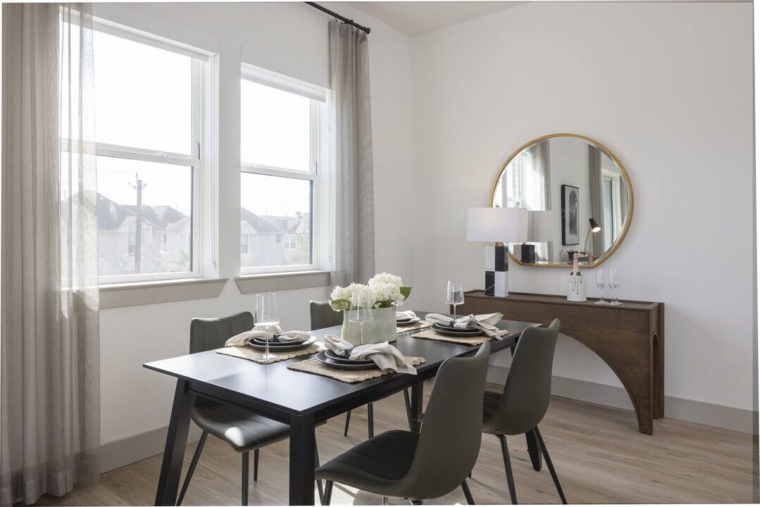 Apartment for rent at 925 W 20th St #BEH3, Houston, TX 77008