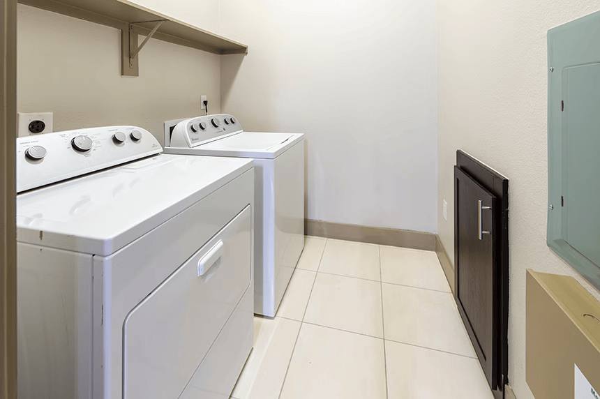 Apartment for rent at 2424 Capitol St #CRT1, Houston, TX 77003