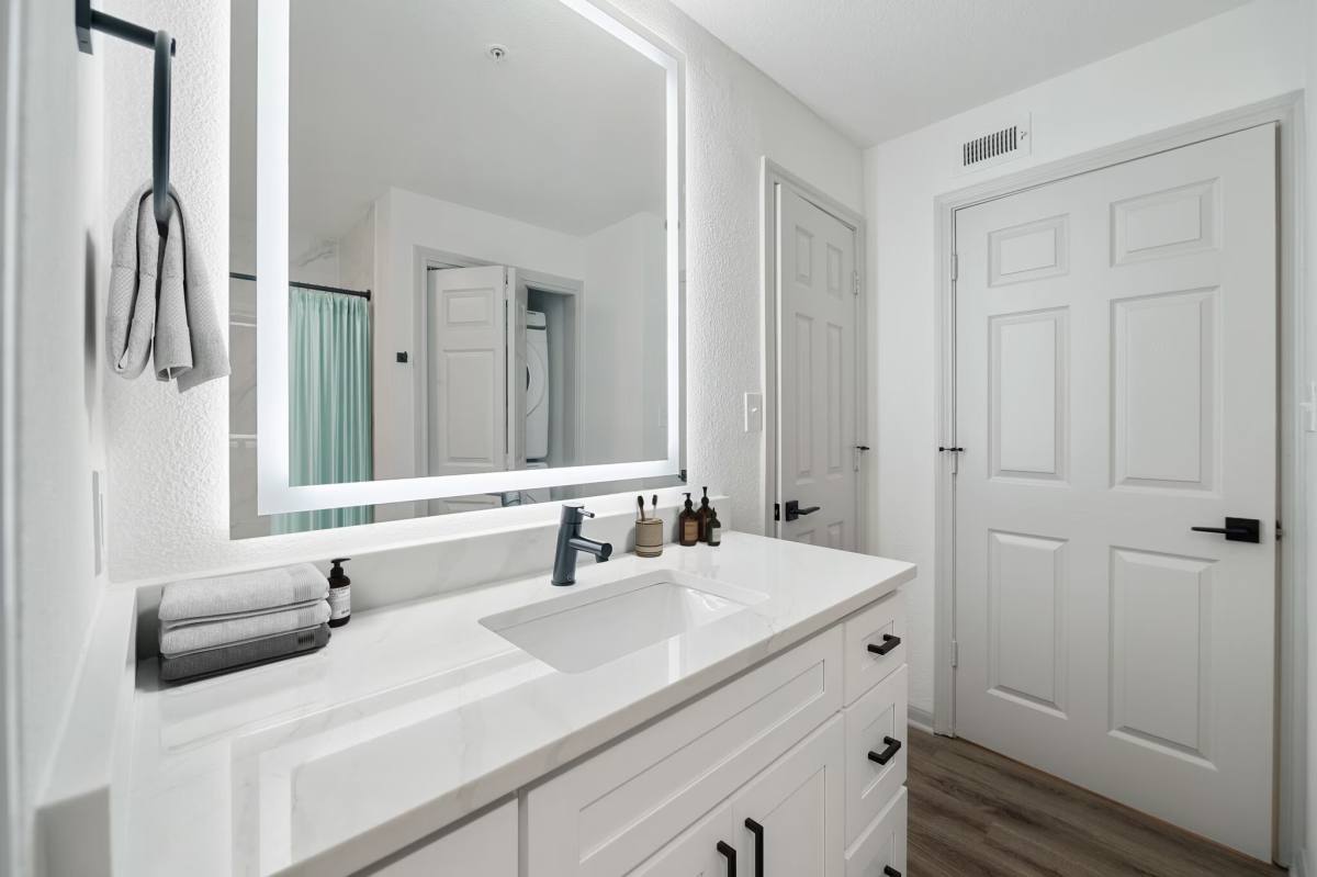 Apartment for rent at 777 Dunlavy St #CLRO, Houston, TX 77019