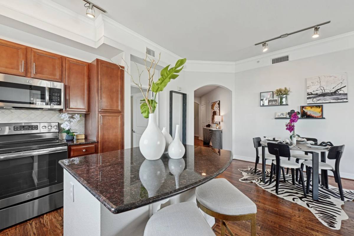 Apartment for rent at 2323 McCue Rd #DPO, Houston, TX 77056