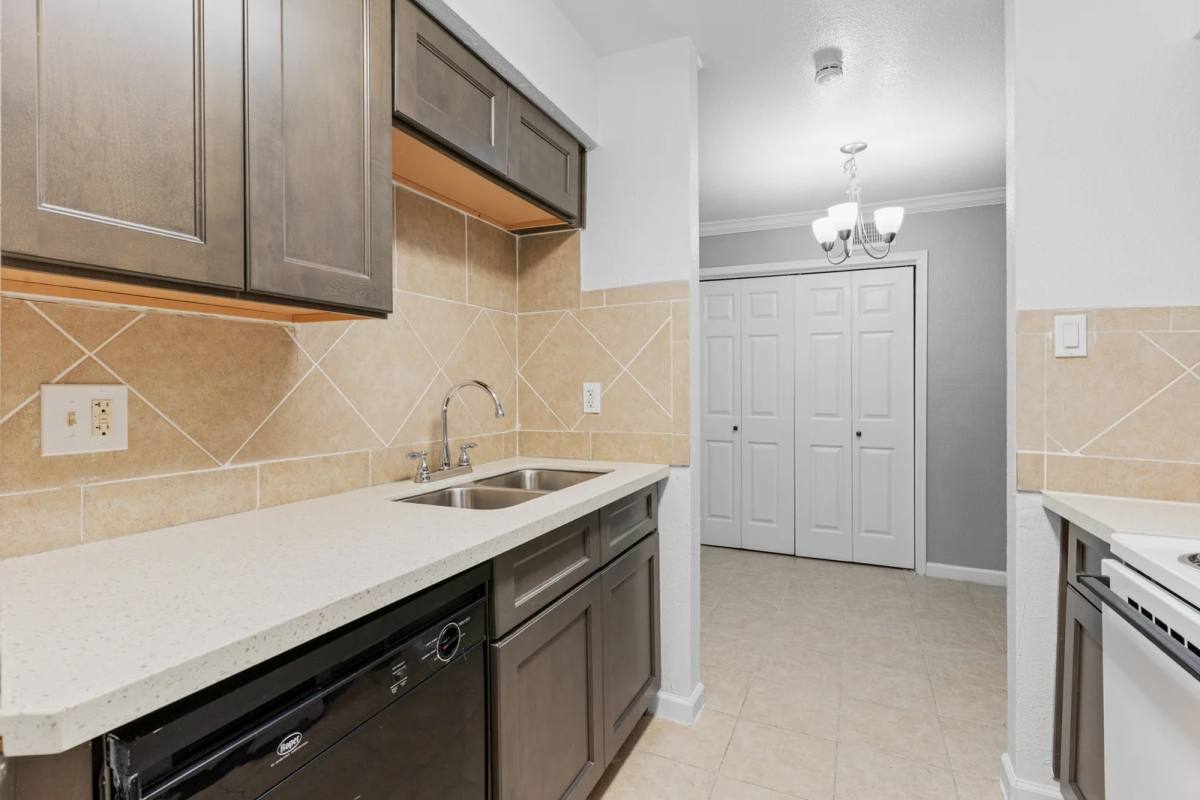Apartment for rent at 6819 Cook #FPL2, Houston, TX 77072