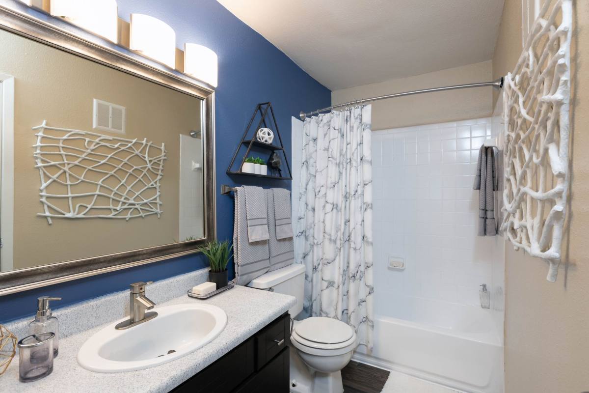 Apartment for rent at 9940 Richmond Ave #FWT, Houston, TX 77042