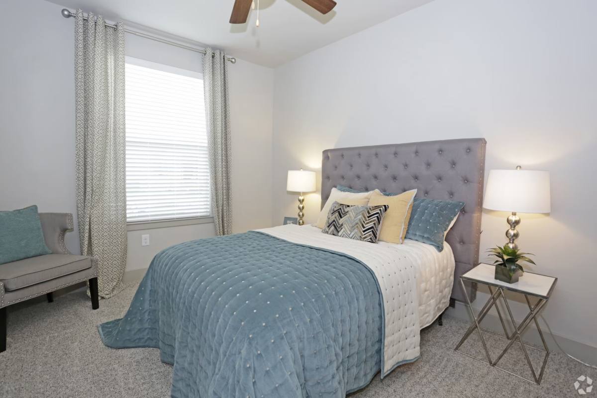 Apartment for rent at 331 Forest Center Dr #KLG2, Kingwood, TX 77339