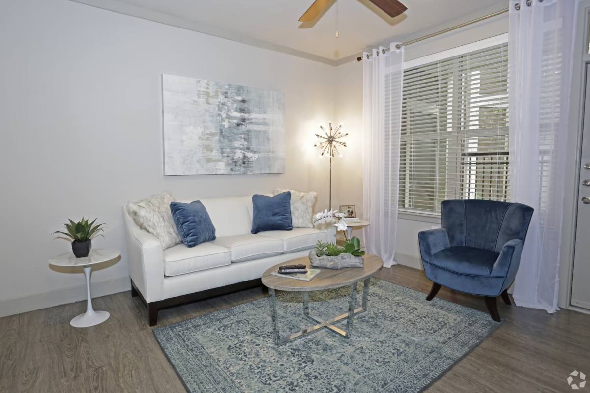 Apartment for rent at 331 Forest Center Dr #KLG2, Kingwood, TX 77339