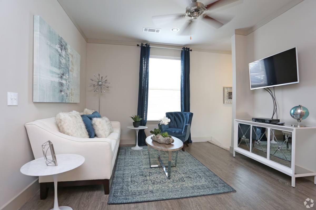 Apartment for rent at 331 Forest Center Dr #KLG2, Kingwood, TX 77339