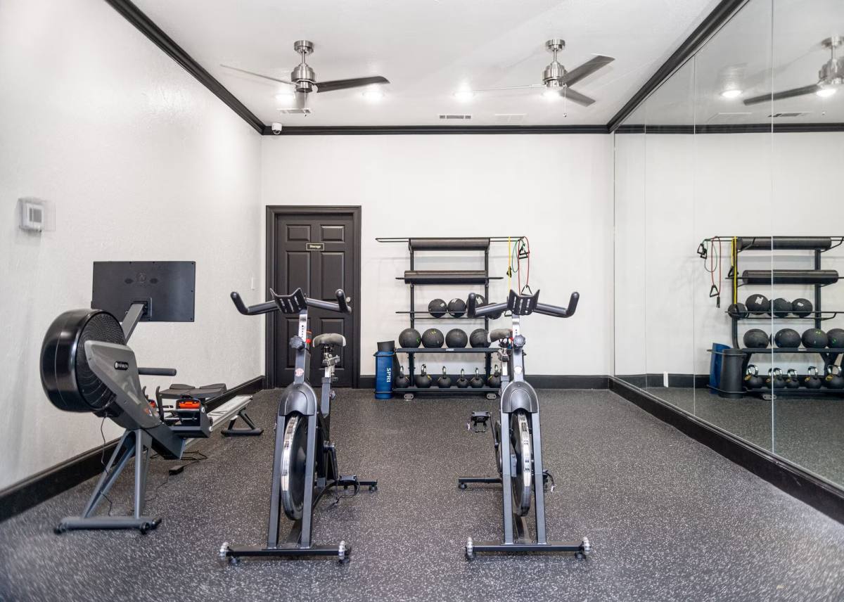 Apartment for rent at 12430 Oxford Park Dr #MSKE, Houston, TX 77082