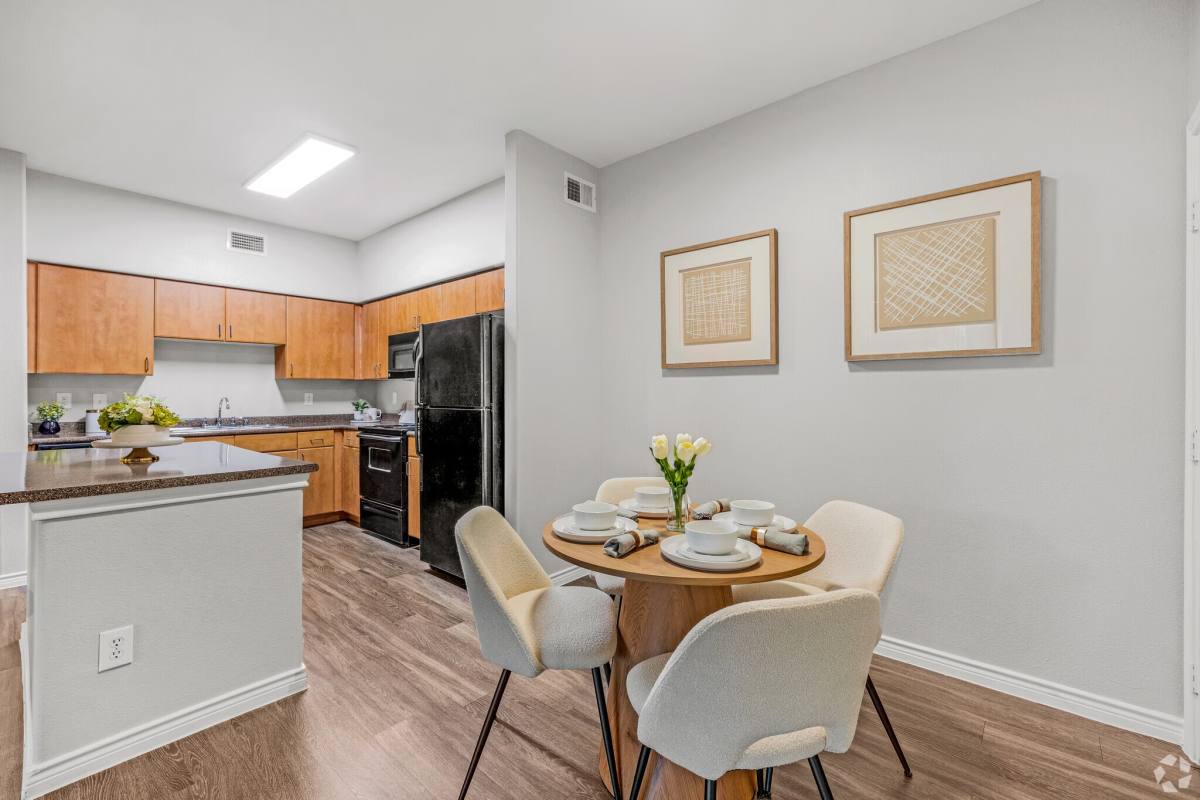 Apartment for rent at 12430 Oxford Park Dr #MSKE, Houston, TX 77082