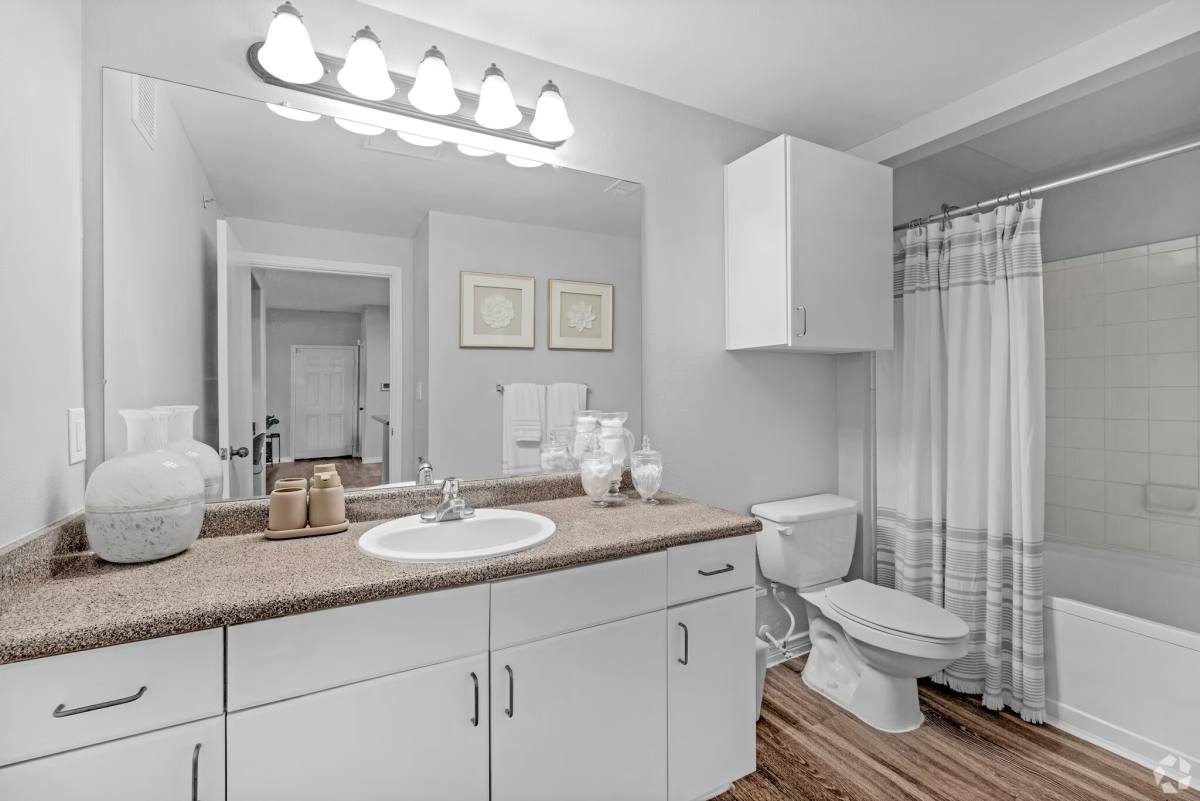 Apartment for rent at 12430 Oxford Park Dr #MSKE, Houston, TX 77082