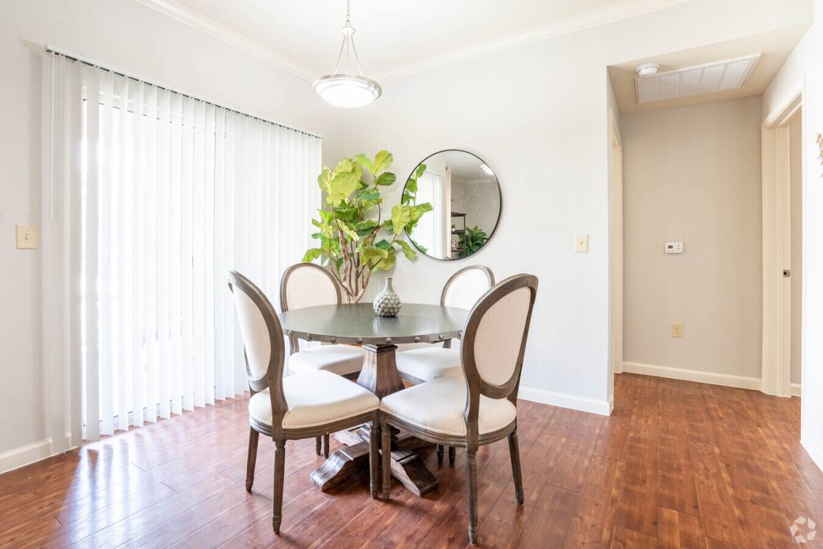 Apartment for rent at 2800 W Baker Rd #OXCC, Baytown, TX 77521