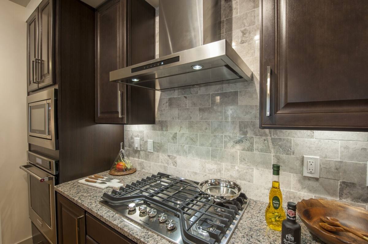 Apartment for rent at 10401 Town & Country Way #PRS2, Houston, TX 77024