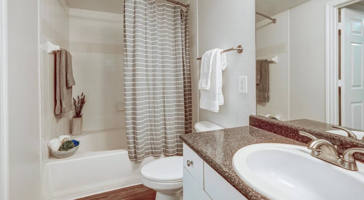 Apartment for rent at 1615 Hermann Dr #TPMD, Houston, TX 77004