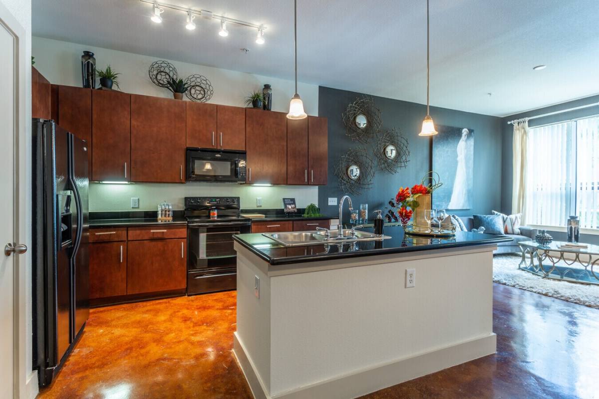 Apartment for rent at 2424 Sawyer Heights St #SHL1, Houston, TX 77007