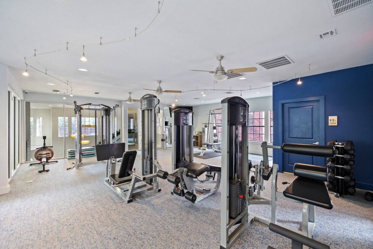 Apartment for rent at 3000 Bissonnet St #BELM3, Houston, TX 77005