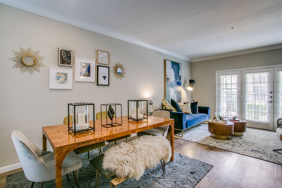 Apartment for rent at 3919 Essex Lane #EXH, Houston, TX 77027