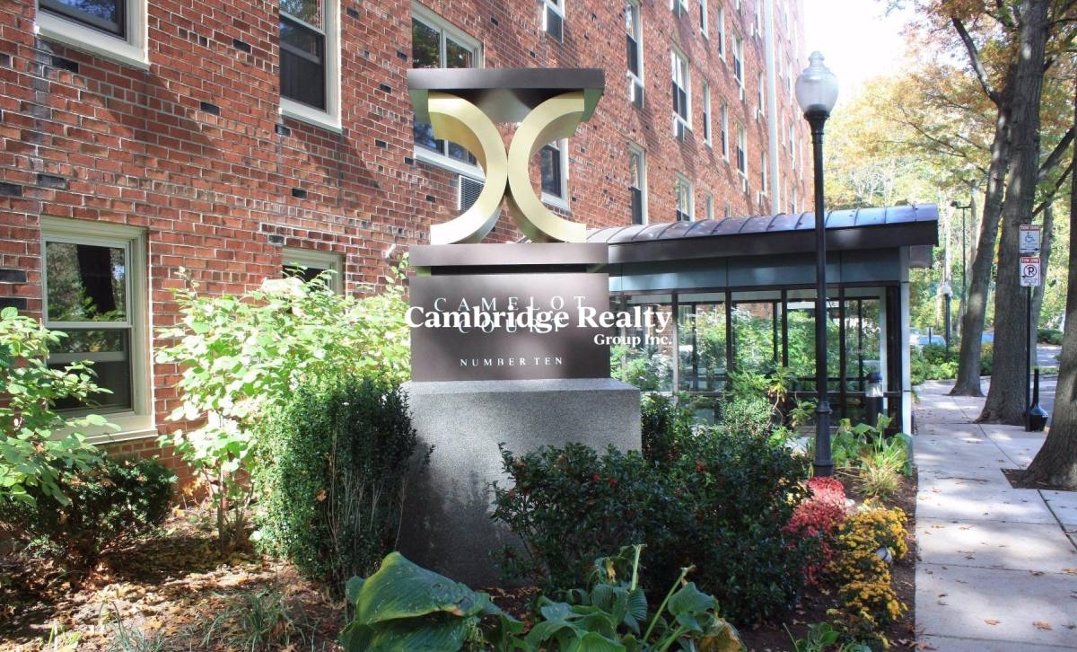 Apartment for rent at 10 Camelot Court #10-6T, Brighton, MA 02135