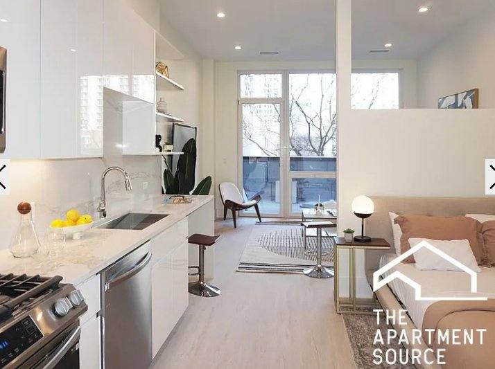 Condo for rent at 812 W Adams St, Chicago, IL 60607