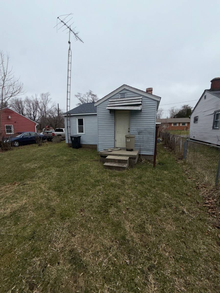 House for rent at 246 E York Ave, Flint, MI 48505
