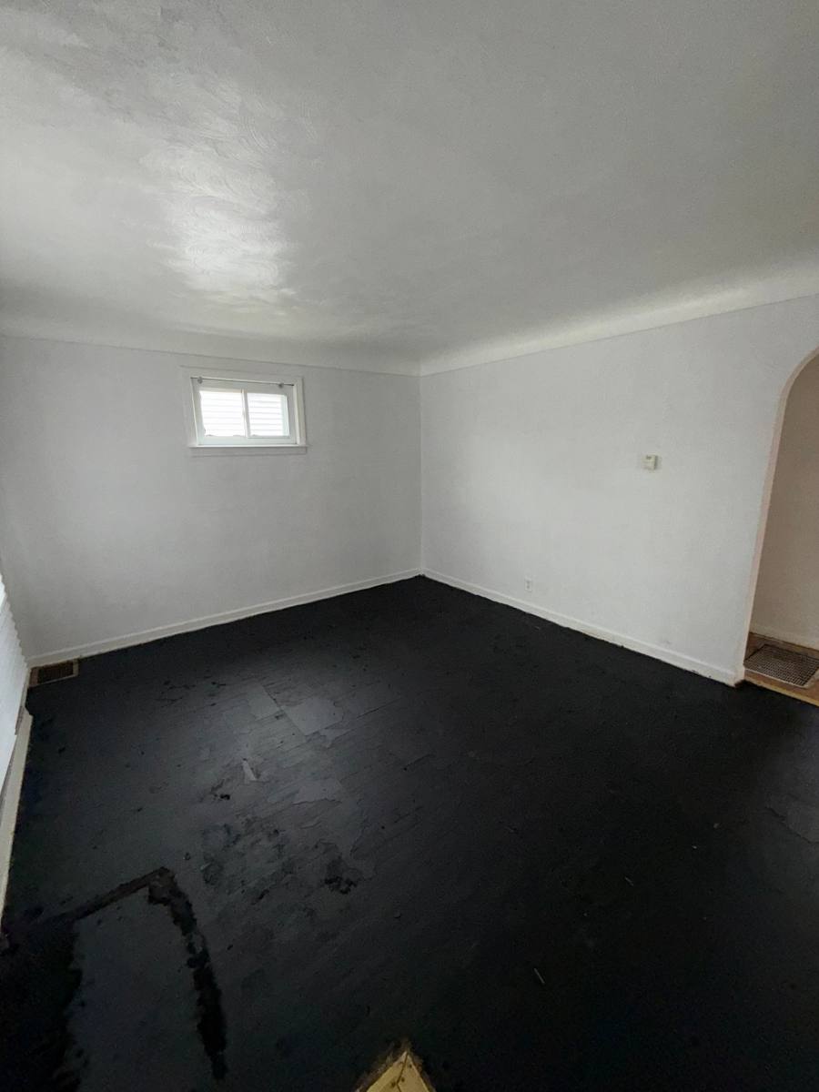 House for rent at 246 E York Ave, Flint, MI 48505
