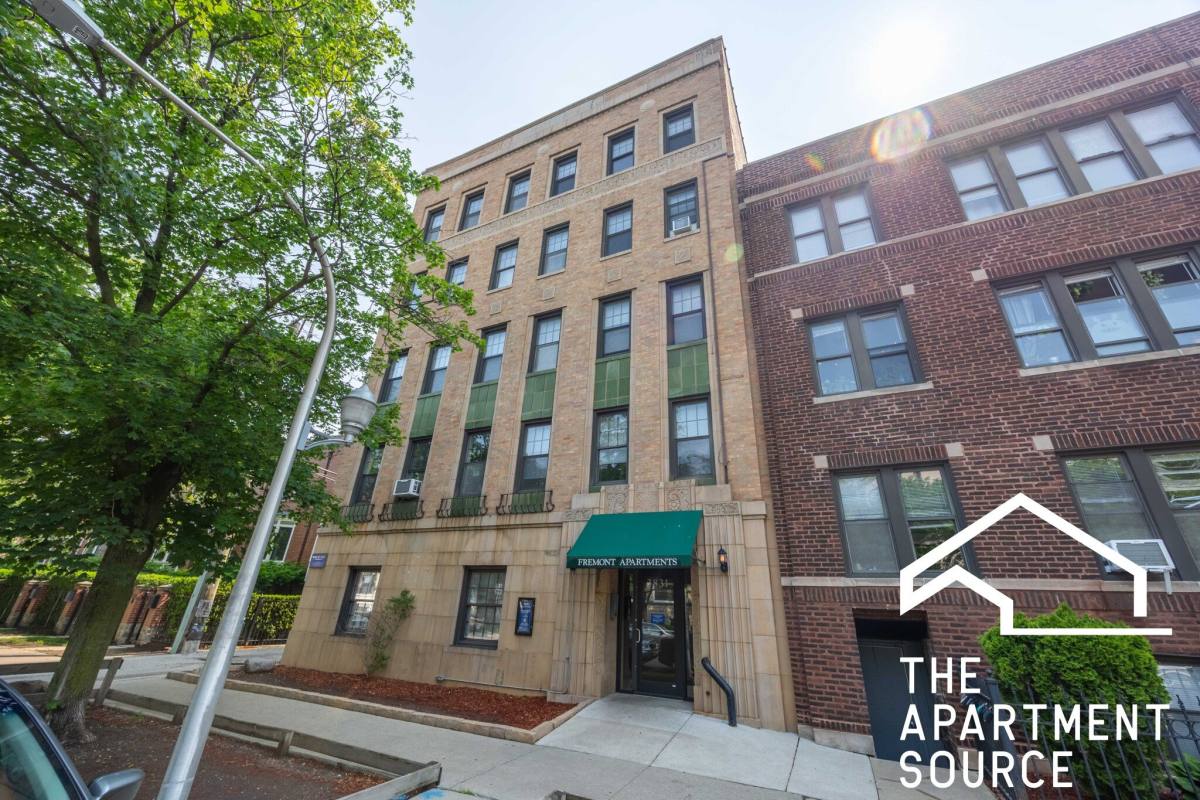 Apartment for rent at 3831 N Fremont St, Chicago, IL 60613