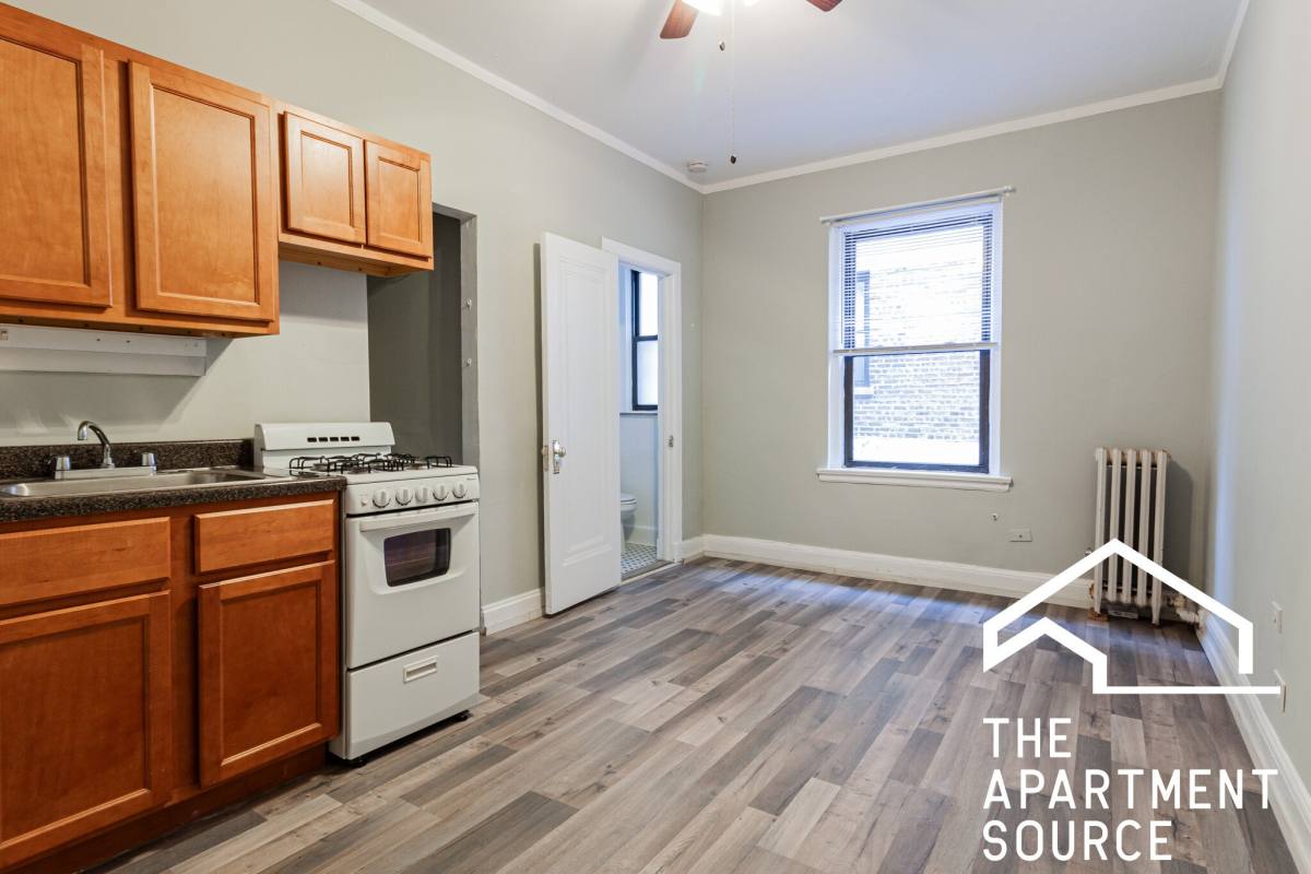 Apartment for rent at 3831 N Fremont St, Chicago, IL 60613