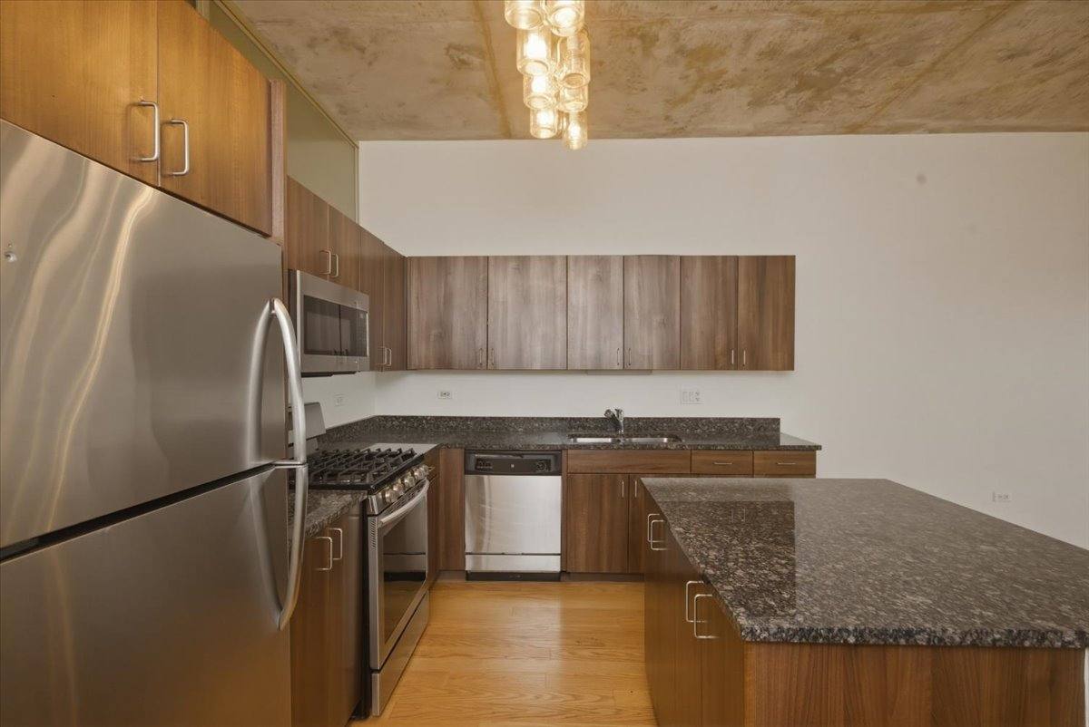 Apartment for rent at 235 W Van Buren St #4507, Chicago, IL 60607