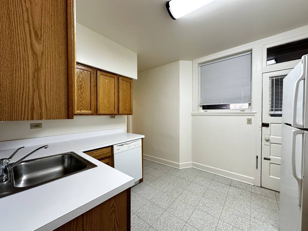 Apartment for rent at 2631 Ainslie #9Q, Chicago, IL 60625