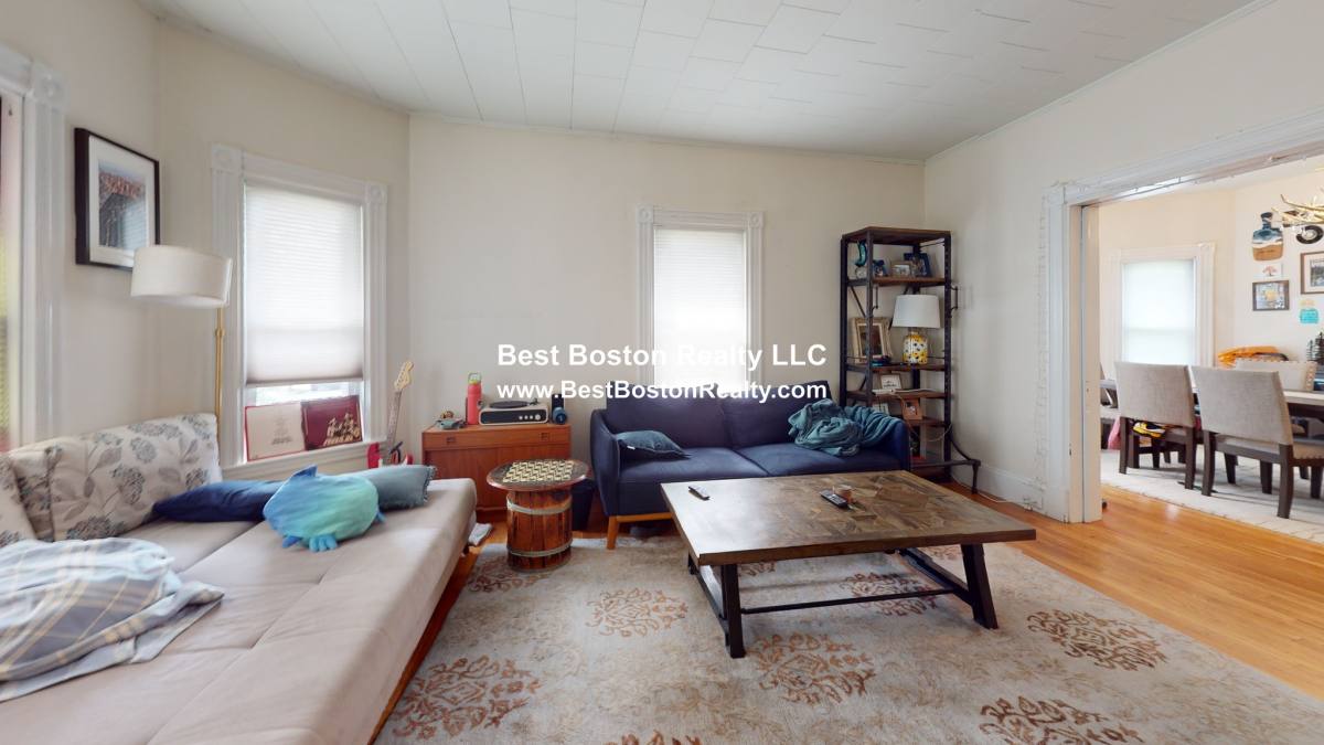 House for rent at 118 Waverly St, Everett, MA 02149