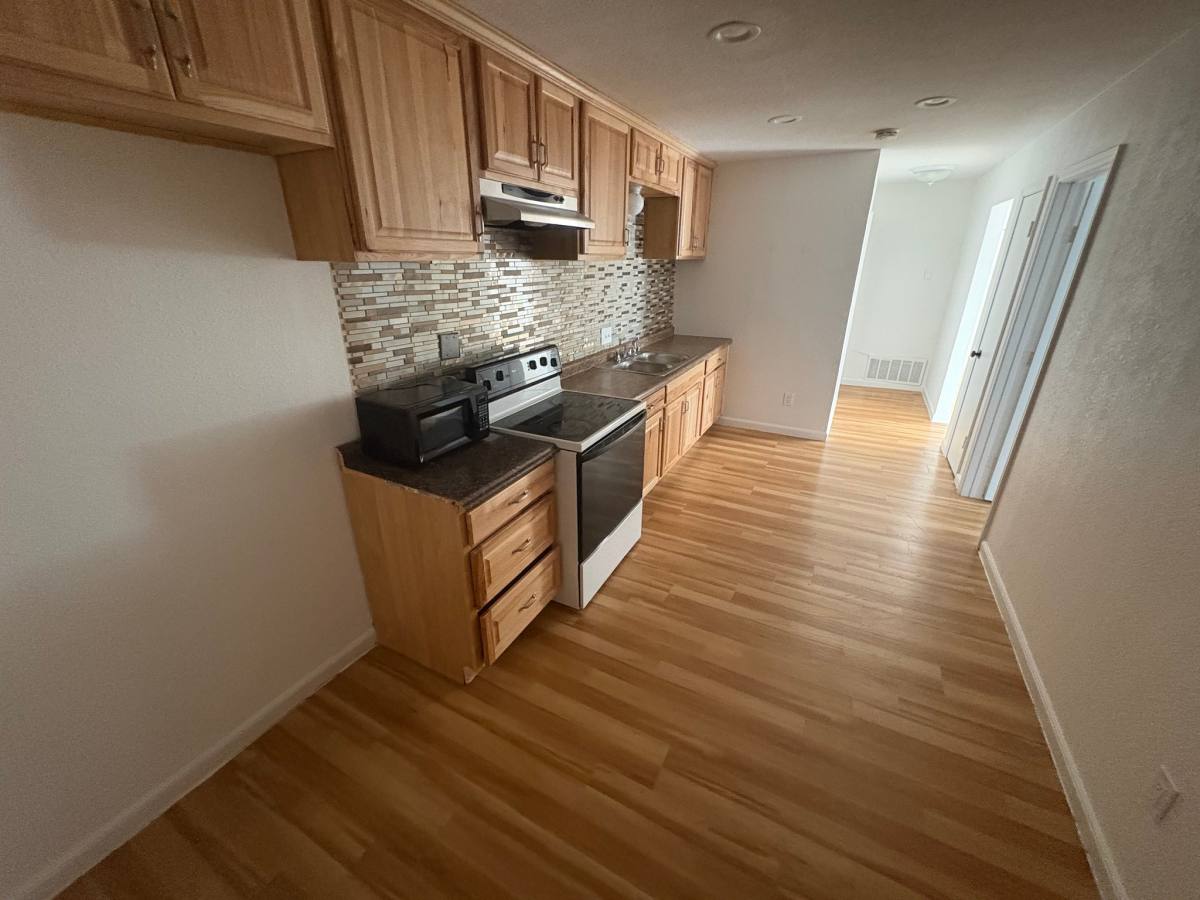Apartment for rent at 401 S Jefferson St #3, Kaufman, TX 75142