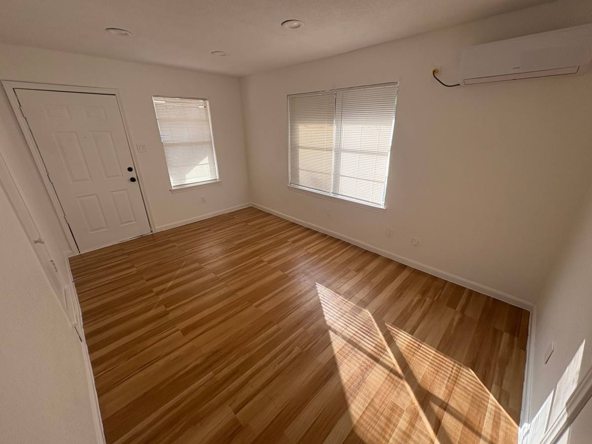 Apartment for rent at 401 S Jefferson St #3, Kaufman, TX 75142