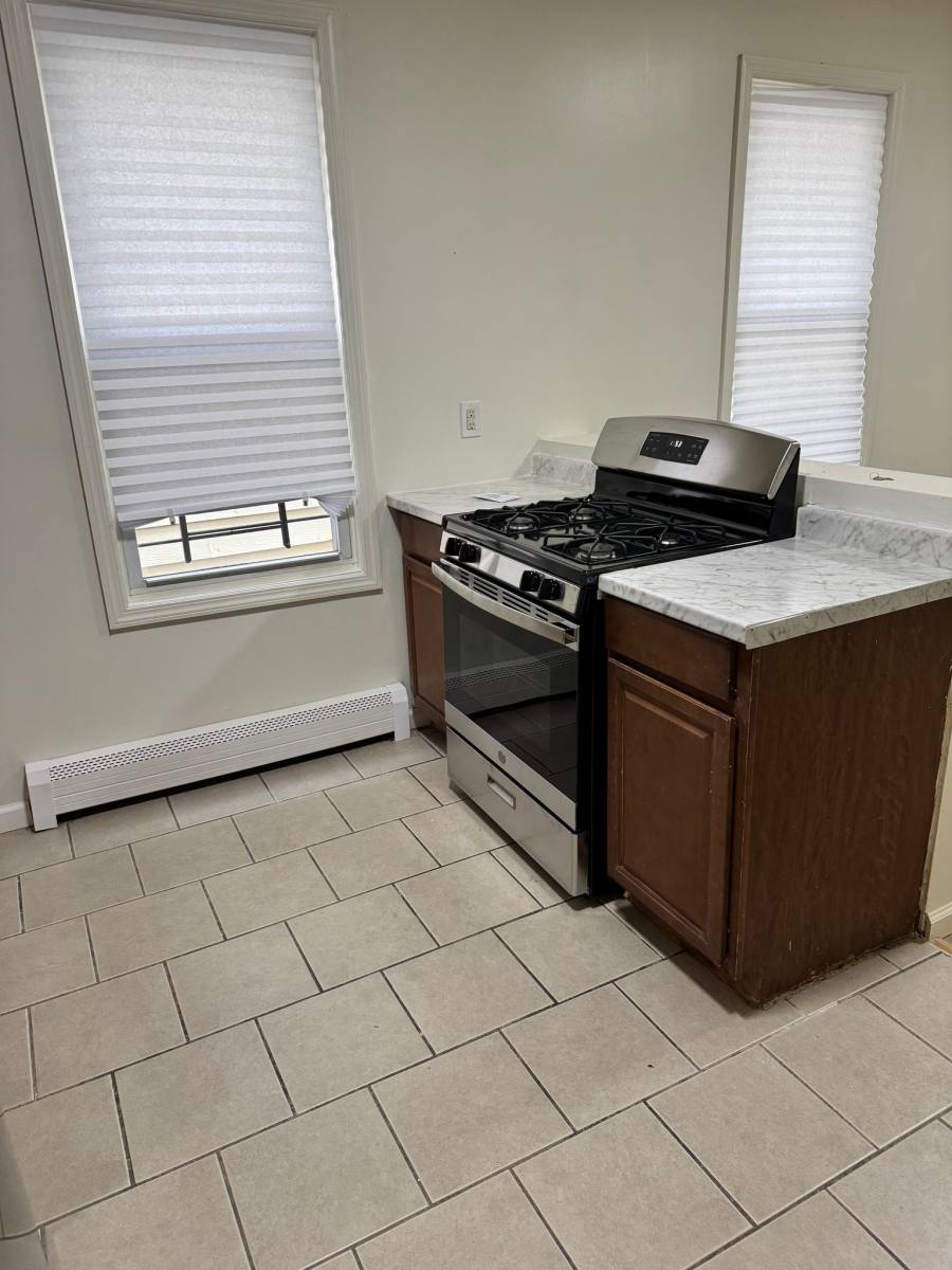 House for rent at 587 Grove St, Irvington, NJ 07111