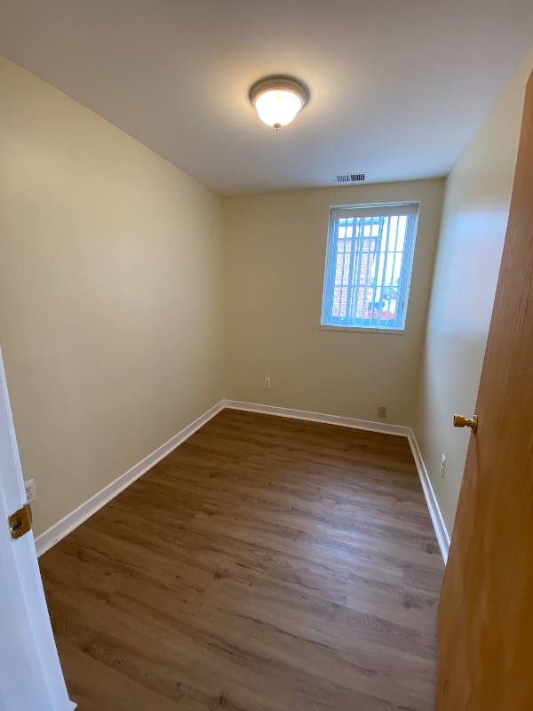 Apartment for rent at 420 N St #14, Yale, MI 48097