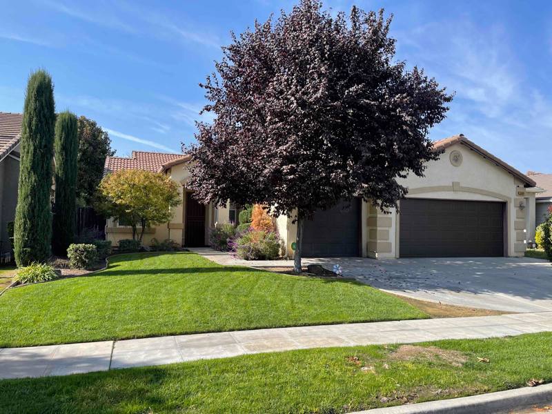 House for rent at 1344 S Bailey Ave, Fresno, CA 93727