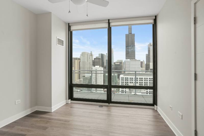 Apartment for rent at 760 W Adams, Chicago, IL 60661