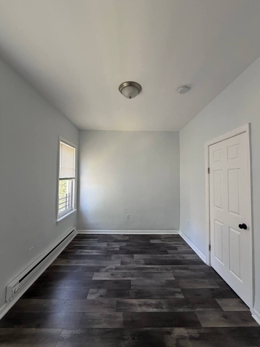 Apartment for rent at 59 N 15th St, 3 #3, East Orange, NJ 07017