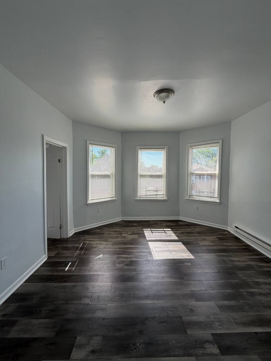 Apartment for rent at 59 N 15th St, 3 #3, East Orange, NJ 07017