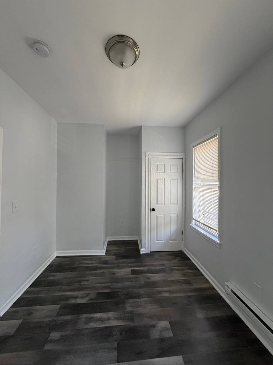 Apartment for rent at 59 N 15th St, 3 #3, East Orange, NJ 07017