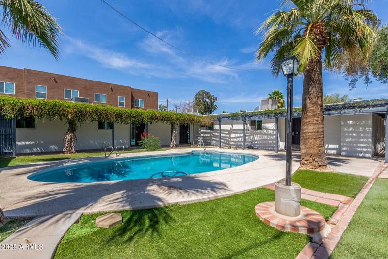 Apartment for rent at 4235 N 13th Place #2, Phoenix, AZ 85014